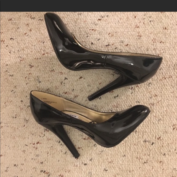 Steve Madden Shoes - 4/$20 Steve Madden Black Heels NWOT